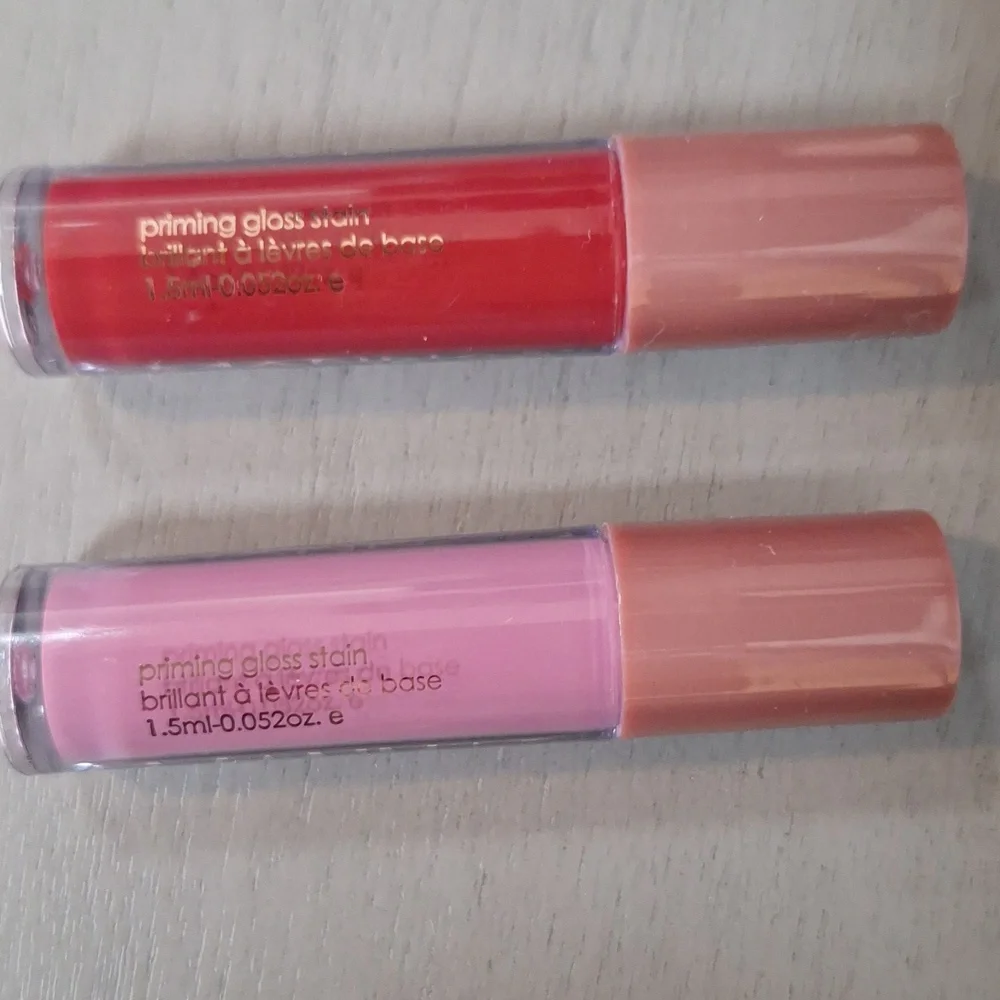Manna Kadar Lip Gloss Duo - Red and Purple. NEW!